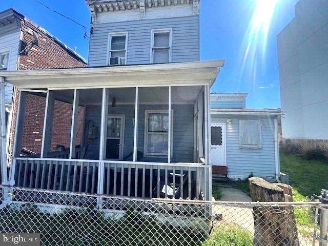 2003 Fairlawn Avenue SE, Washington