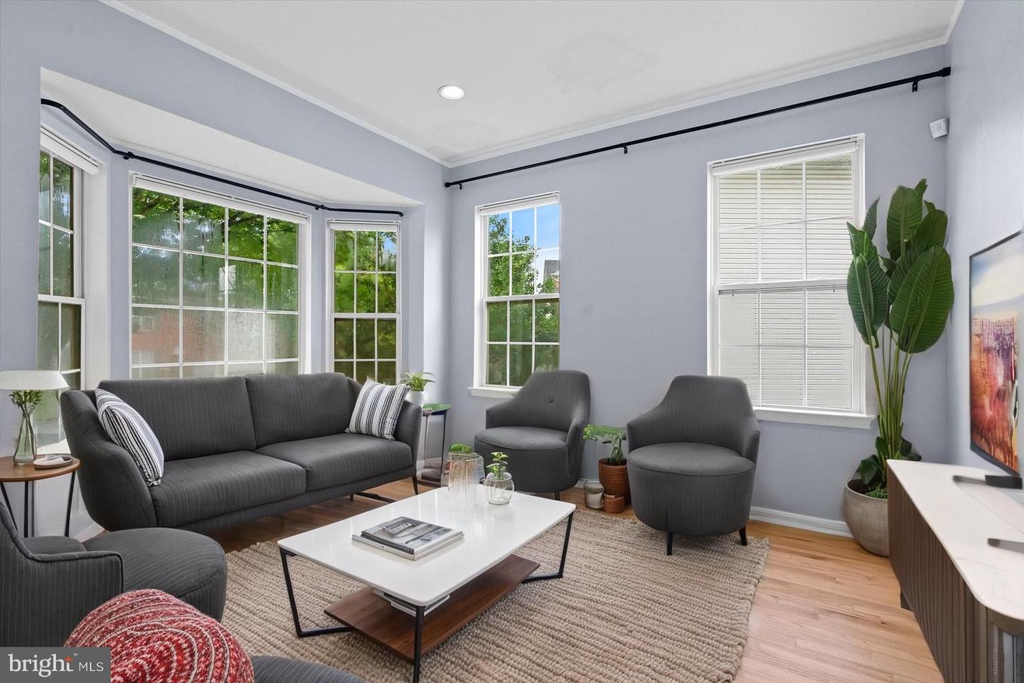 3305 7th Street SE, Washington