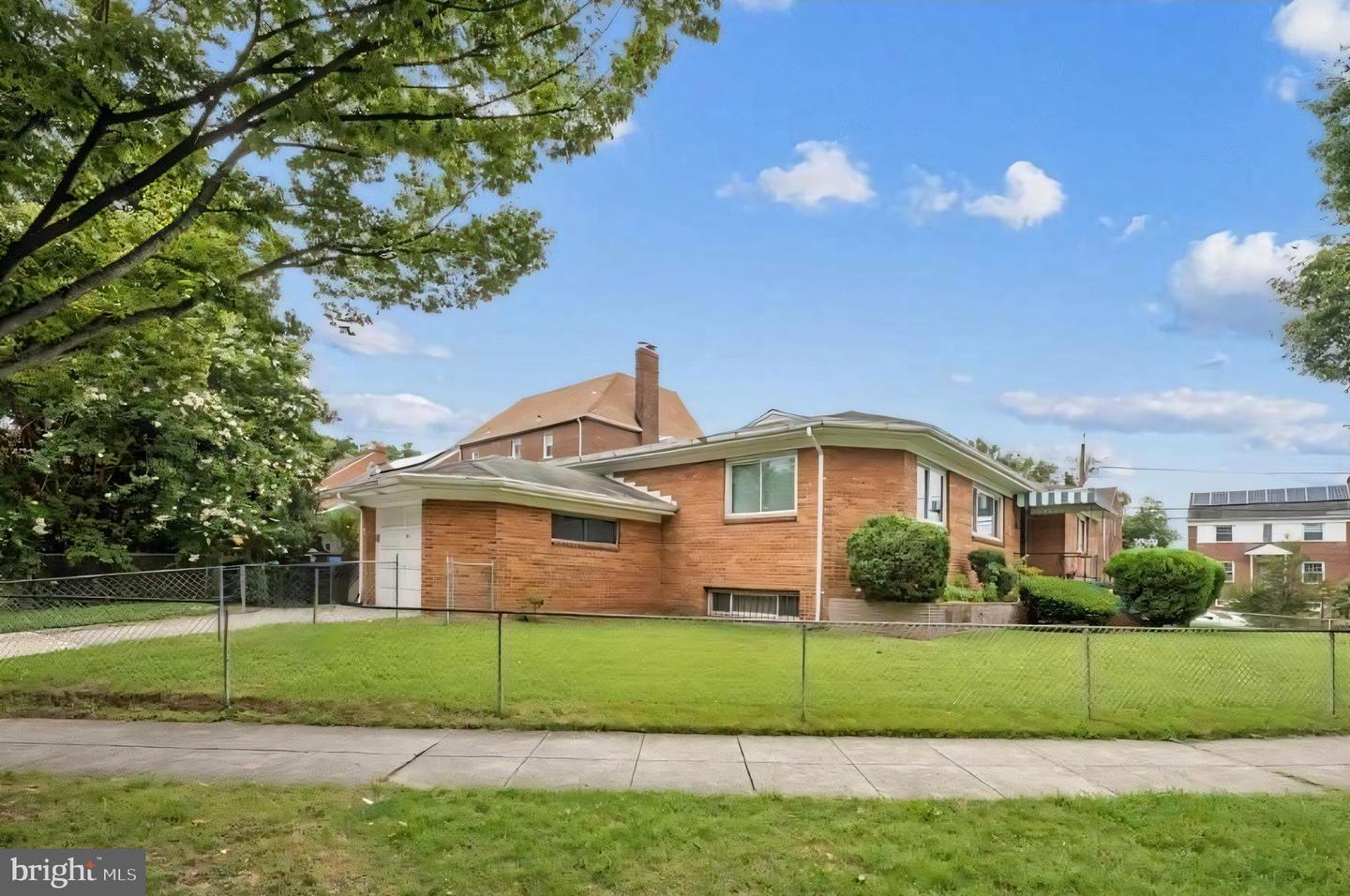 1501 Douglas Street NE, Washington