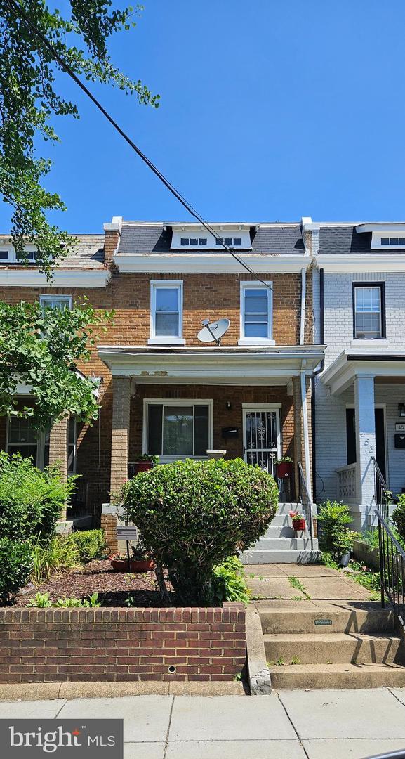 455 Delafield Place NW