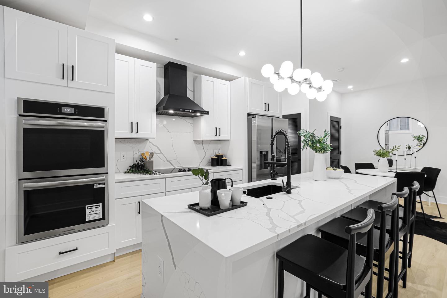 616 NW Kenyon Street NW #3, Washington