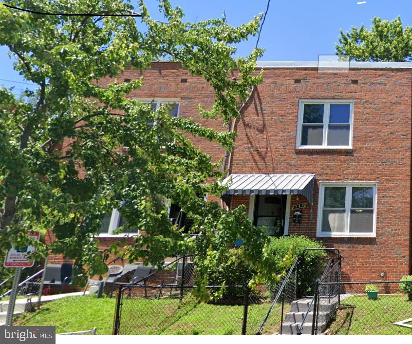 744 Upsal Street SE, Washington