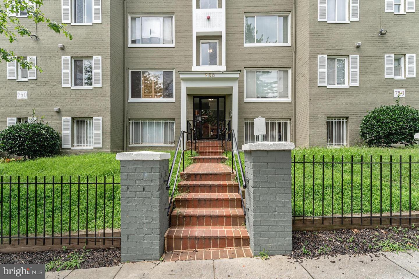 750 Barnaby Street SE #201, Washington