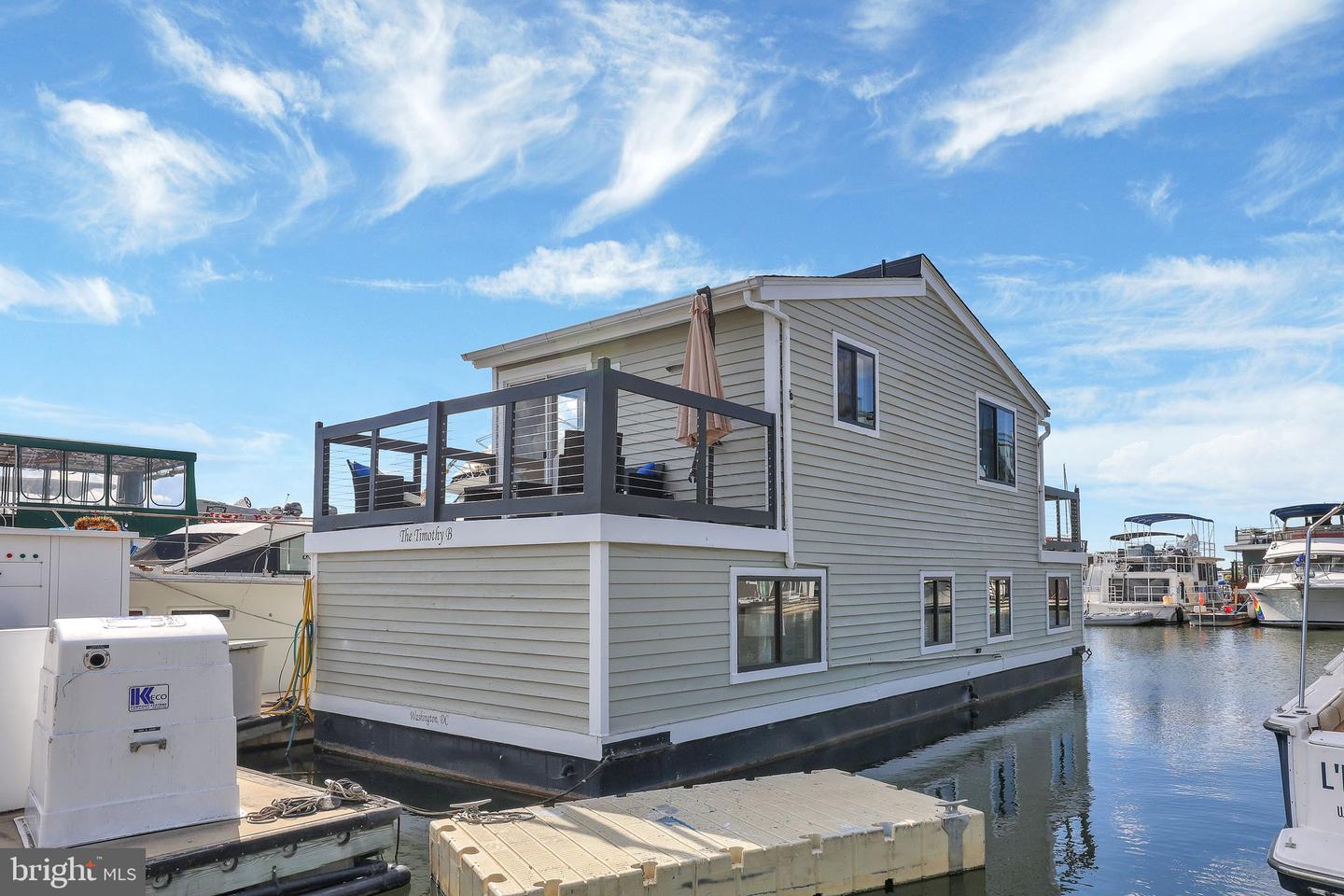 650 Wharf St SW #z-01