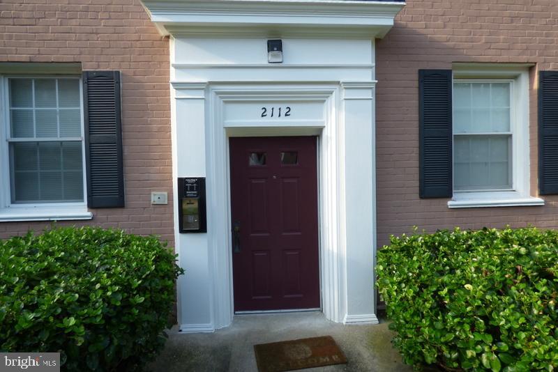 2112 38th Street SE #102, Washington