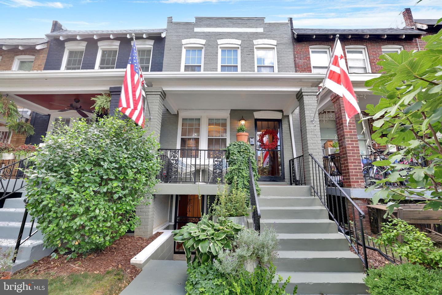 534 24th Street NE, Washington