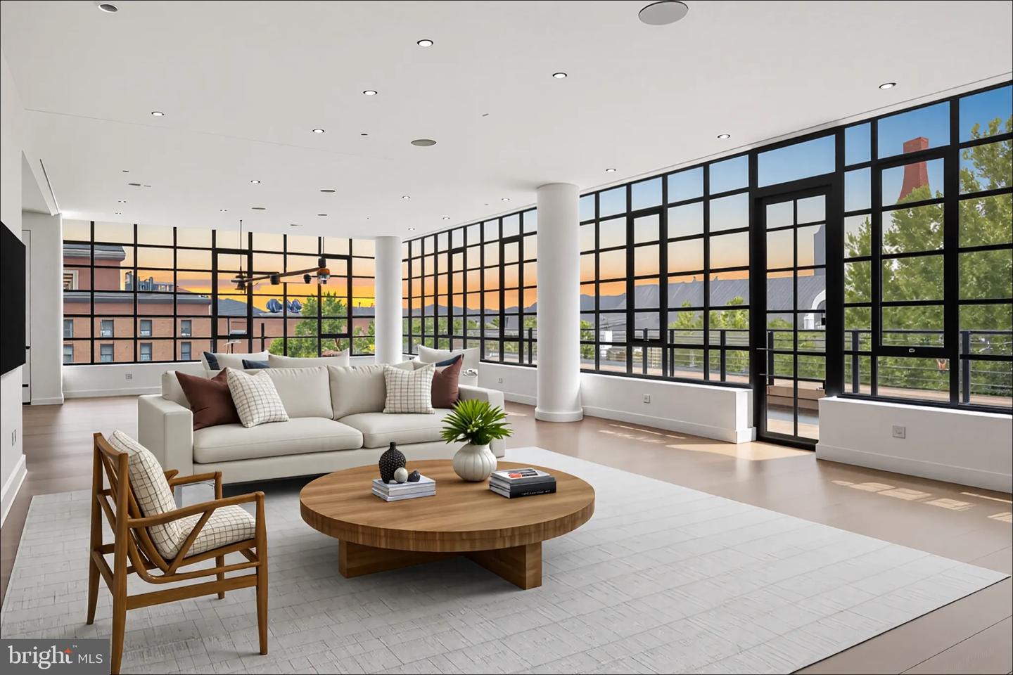 1055 Wisconsin Avenue NW #4e, Washington