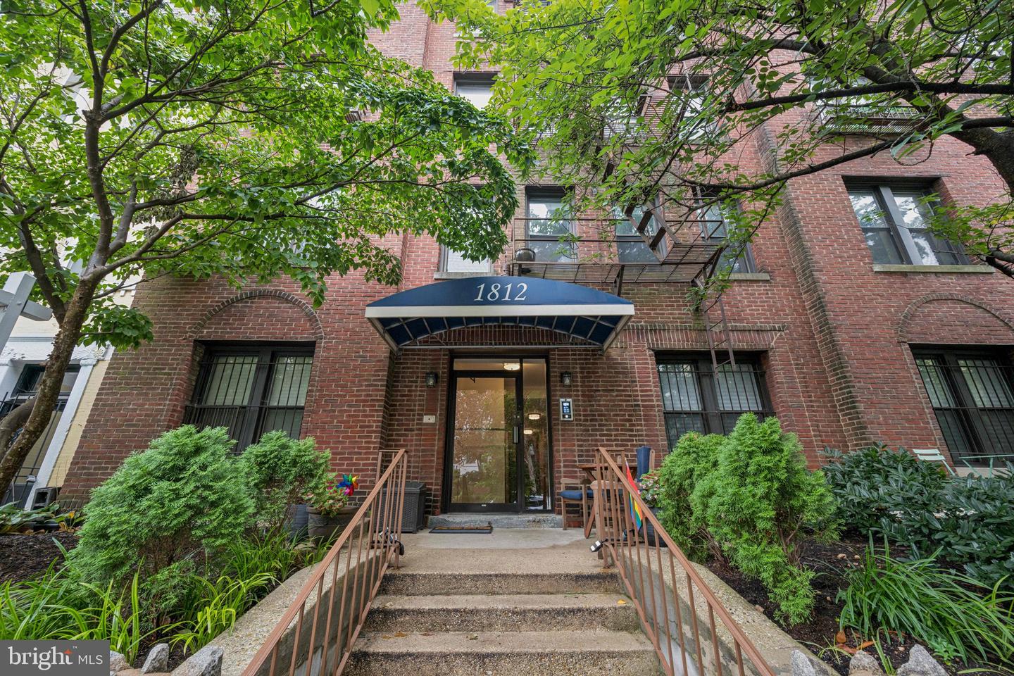 1812 Vernon Street NW #34