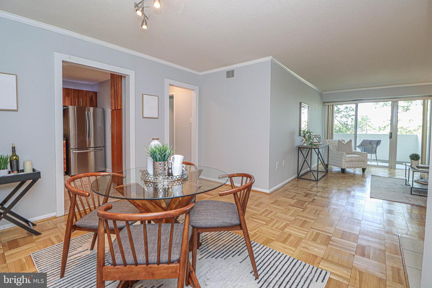 700 7th Street SW #608, Washington