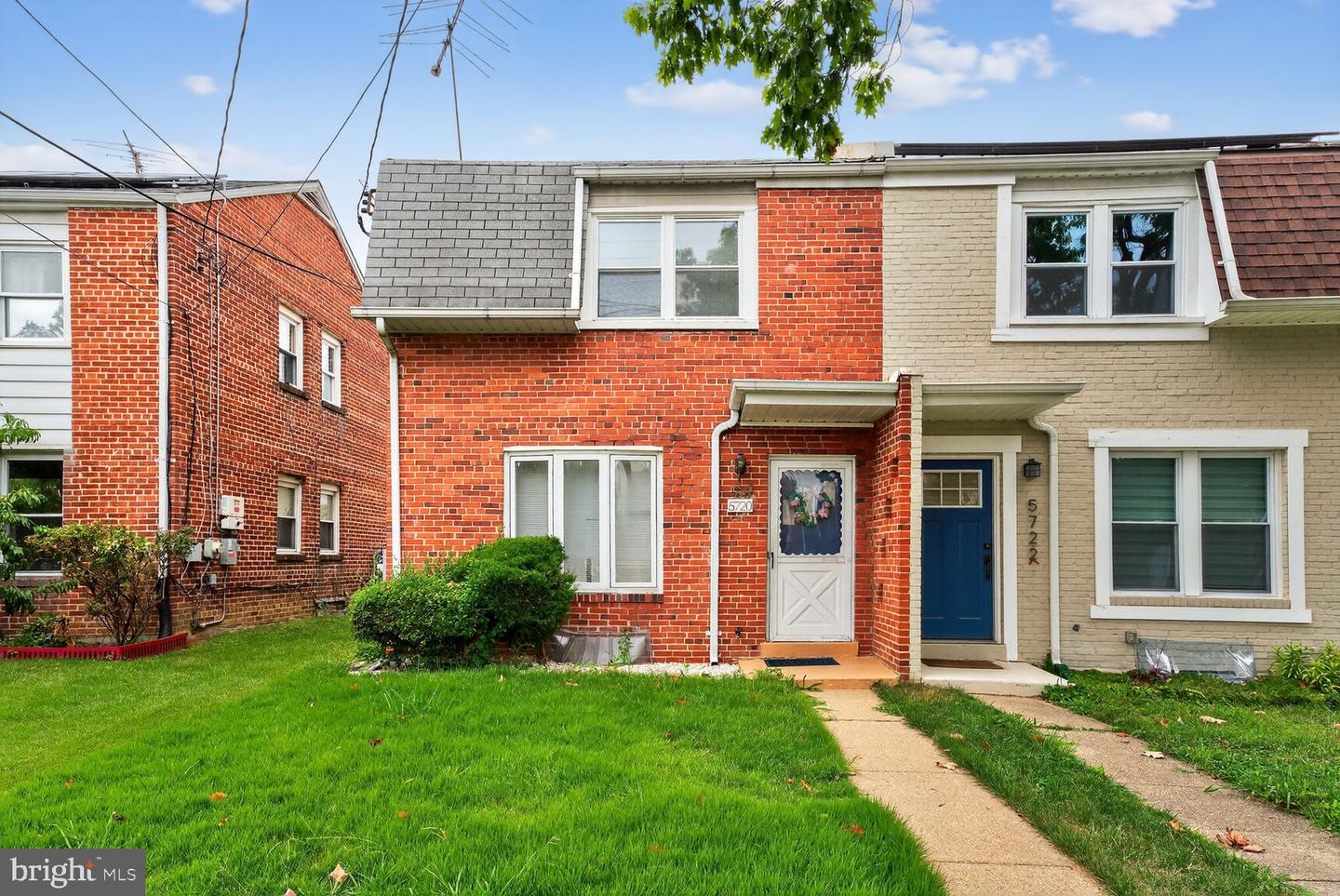 5720 5th Street NE, Washington