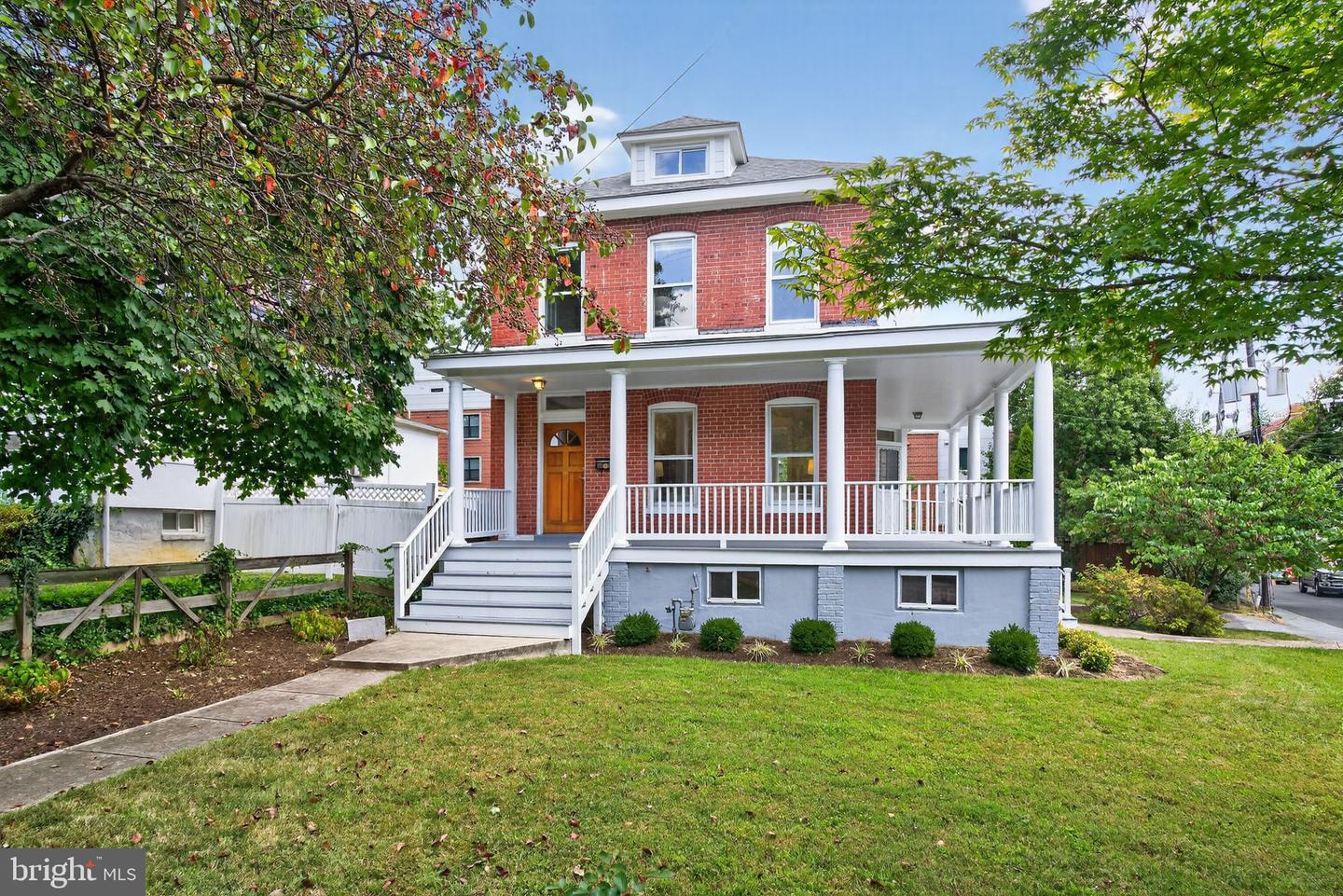 7119 Chestnut Street NW, Washington