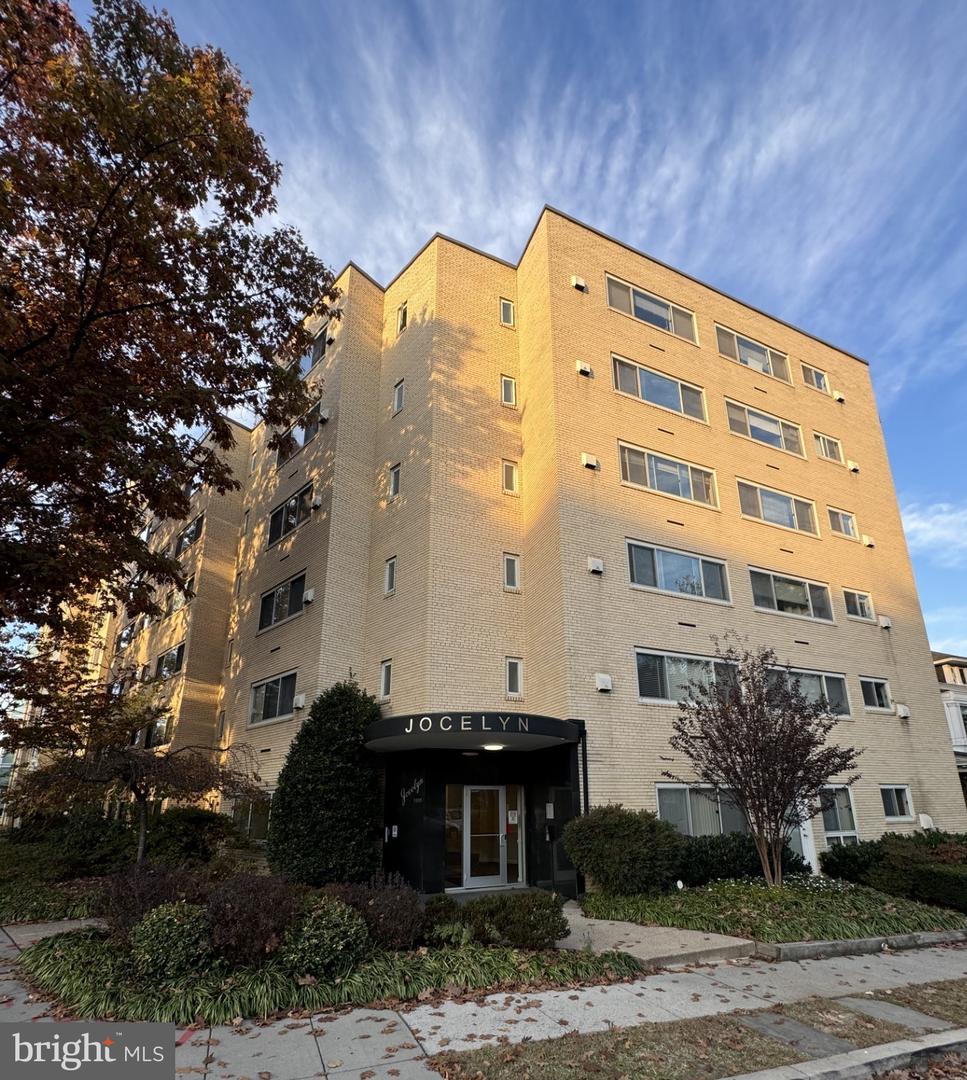 5315 Connecticut Avenue NW #406, Washington