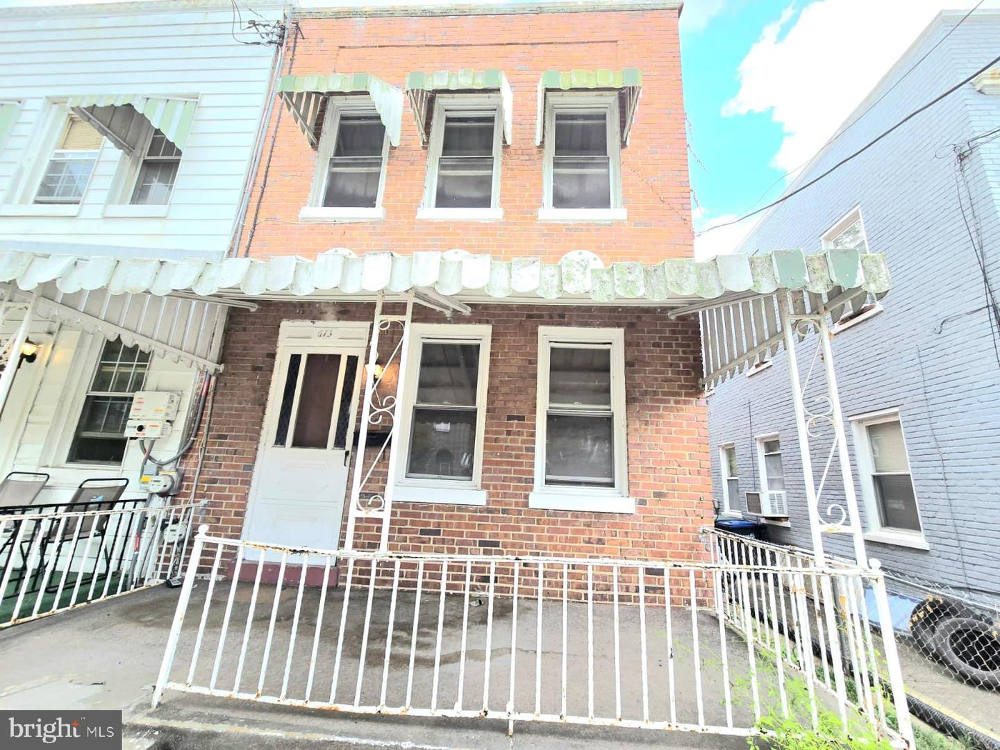 613 Roxboro Place NW, Washington