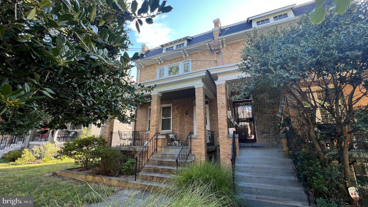 5811 4th Street NW, Washington