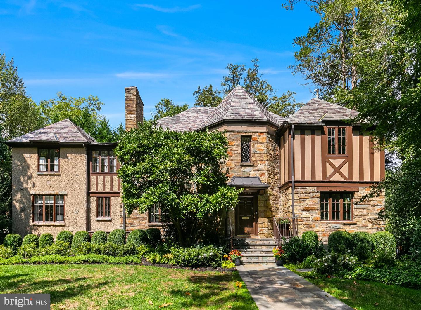 5033 Tilden Street NW, Washington