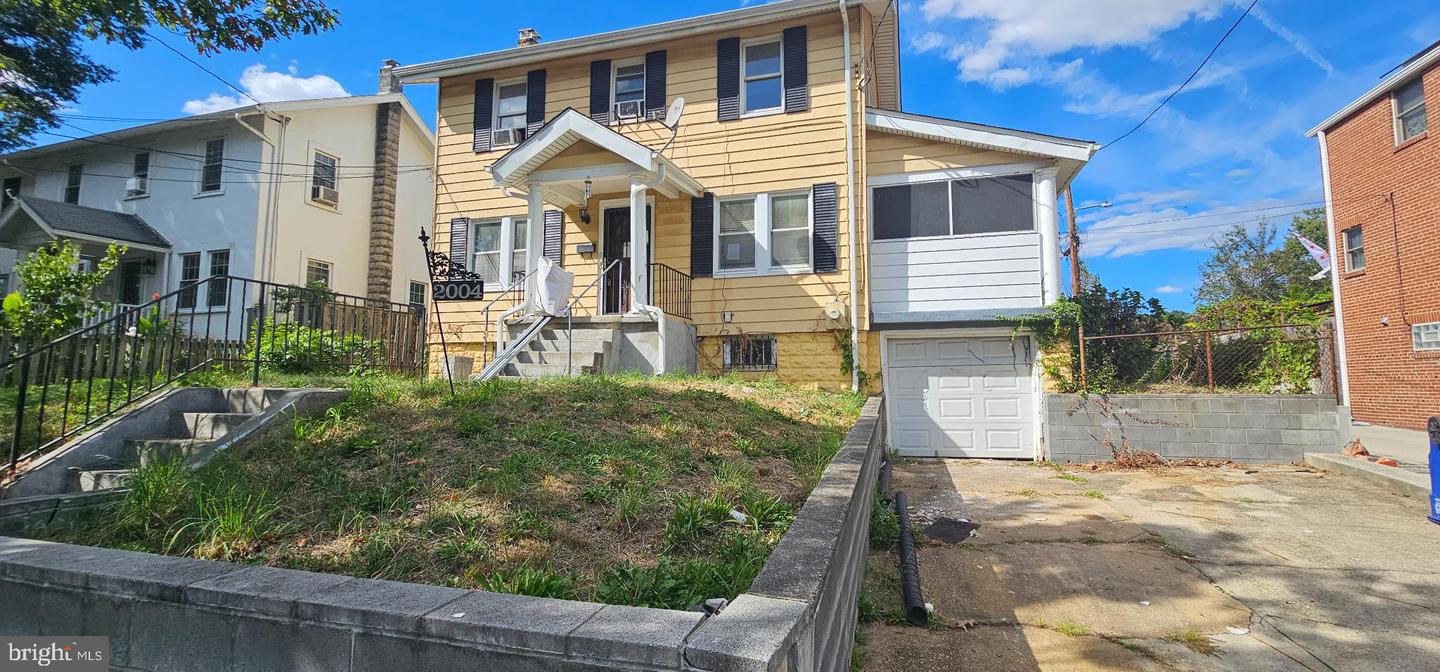 2004 Perry Street NE, Washington