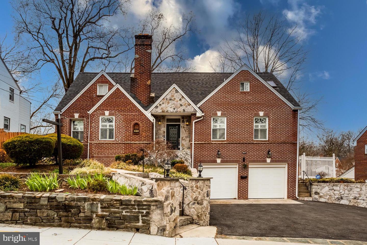 2015 Branch Avenue SE, Washington