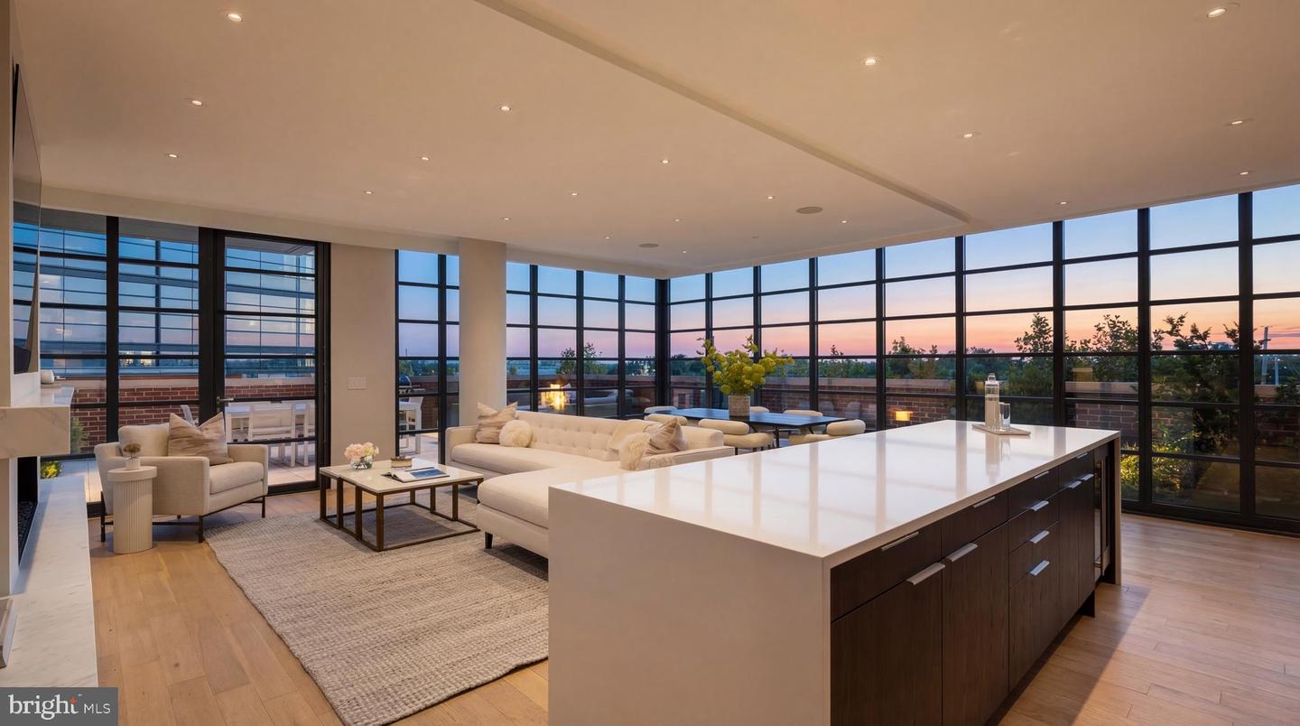 45 Sutton Square SW #306, Washington