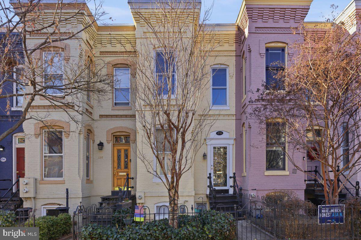 140 11th Street NE, Washington