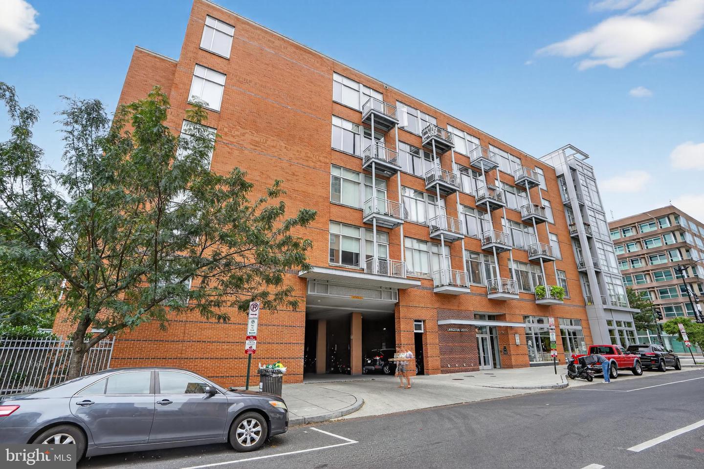1390 V Street NW #306, Washington
