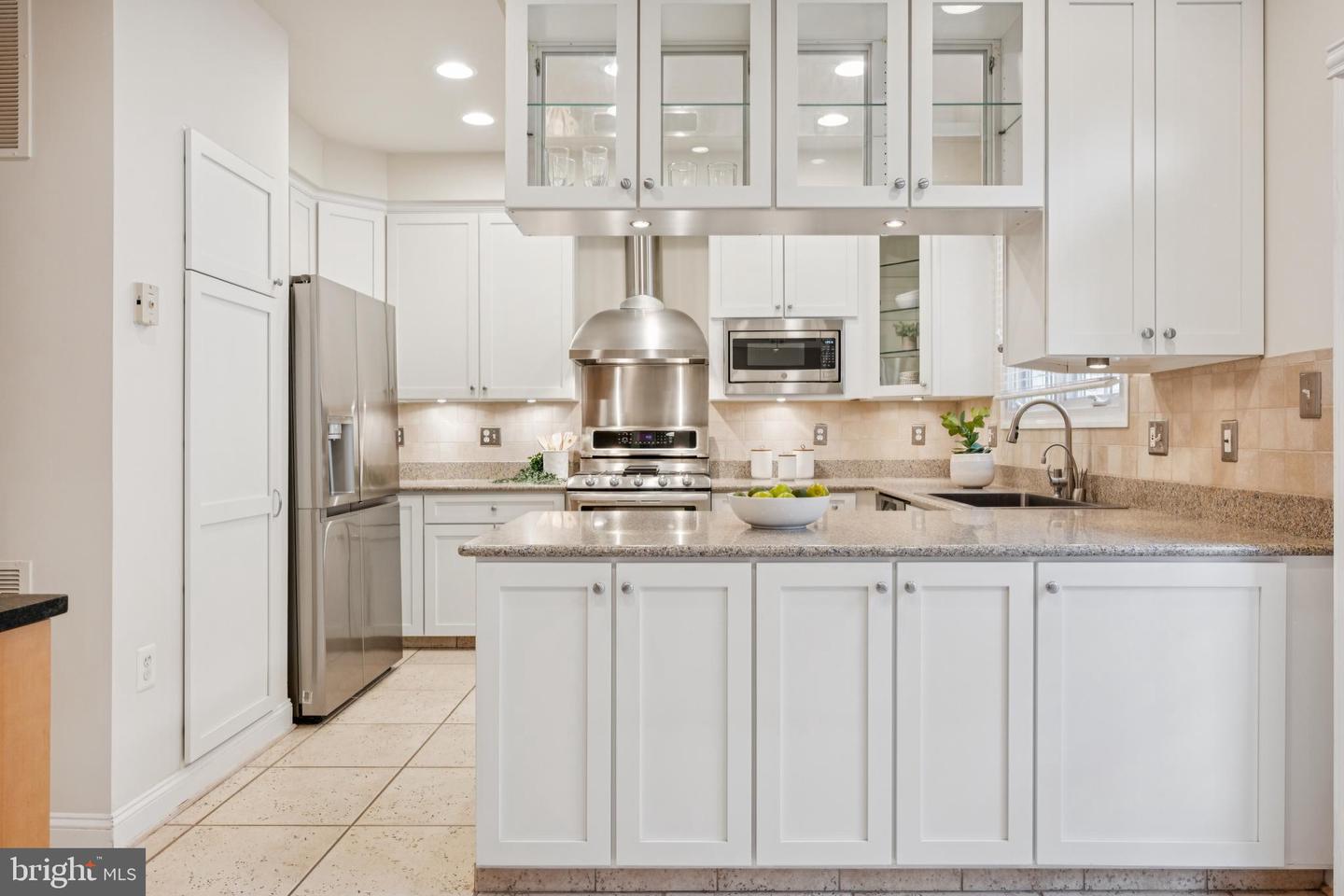5328 43rd Street NW, Washington