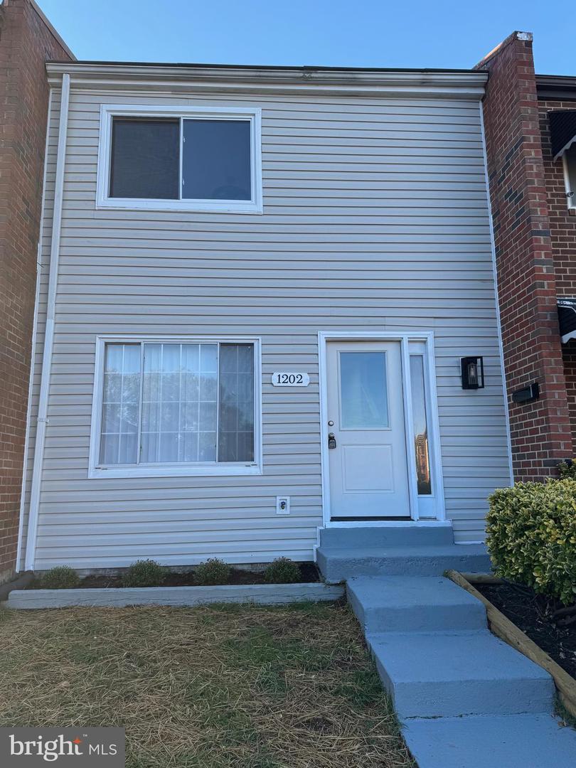 1202 Barnaby Terrace SE, Washington