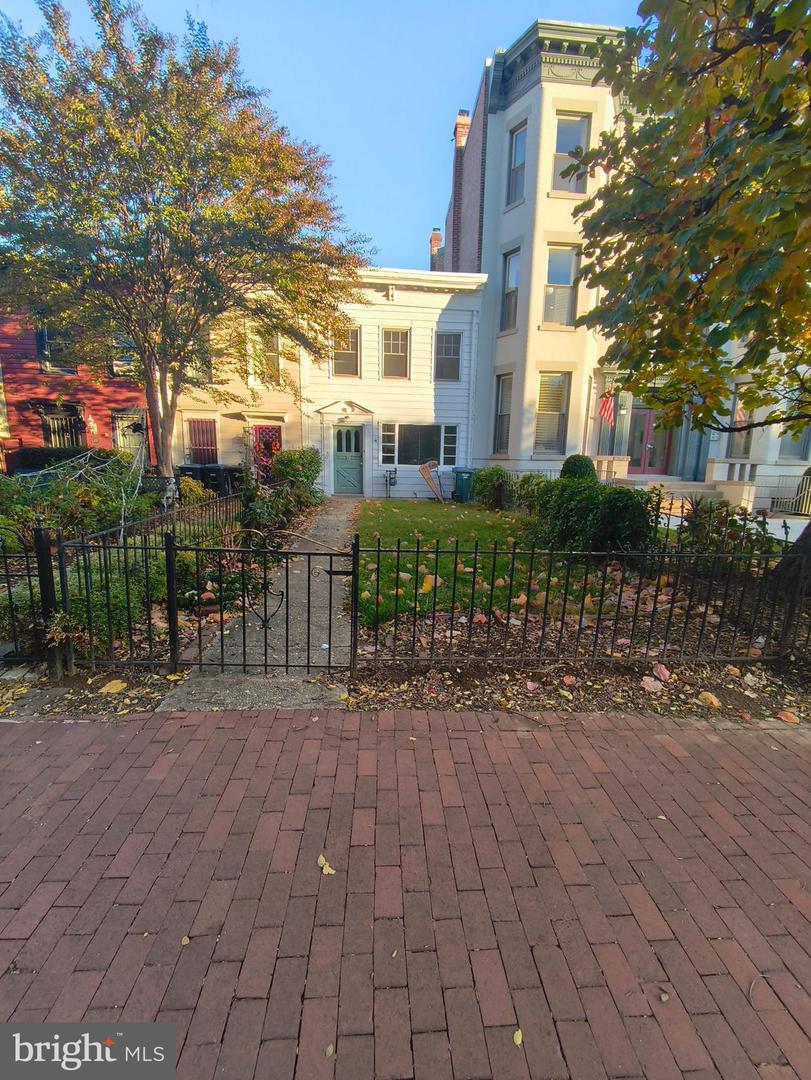 420 East Capitol Street NE, Washington