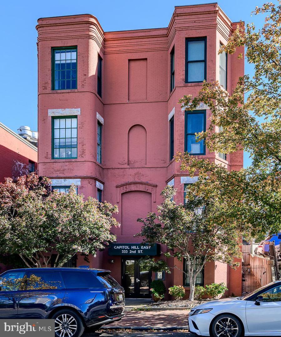 333 2nd Street NE #206, Washington
