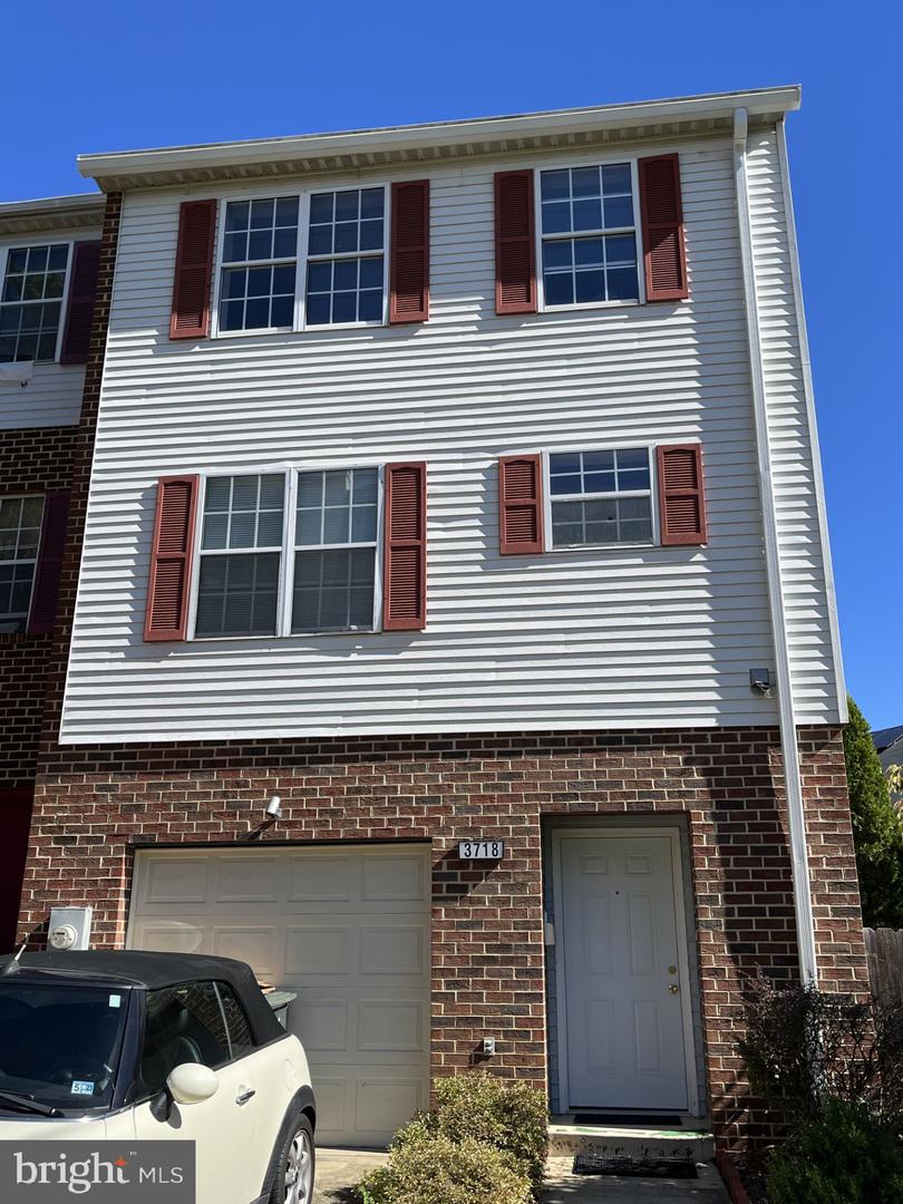3718 4th Street SE, Washington