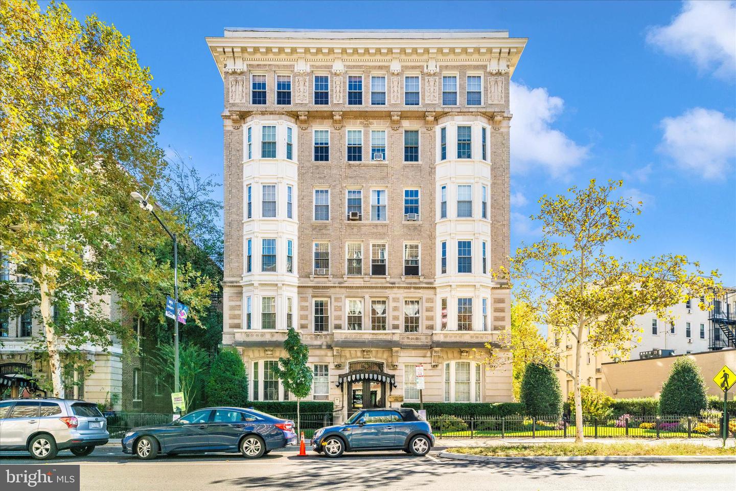 1852 Columbia Road NW #101