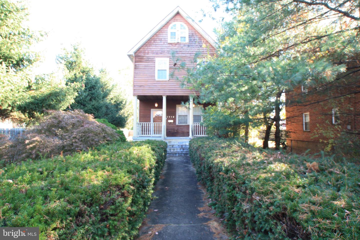 1119 45th Street NE, Washington