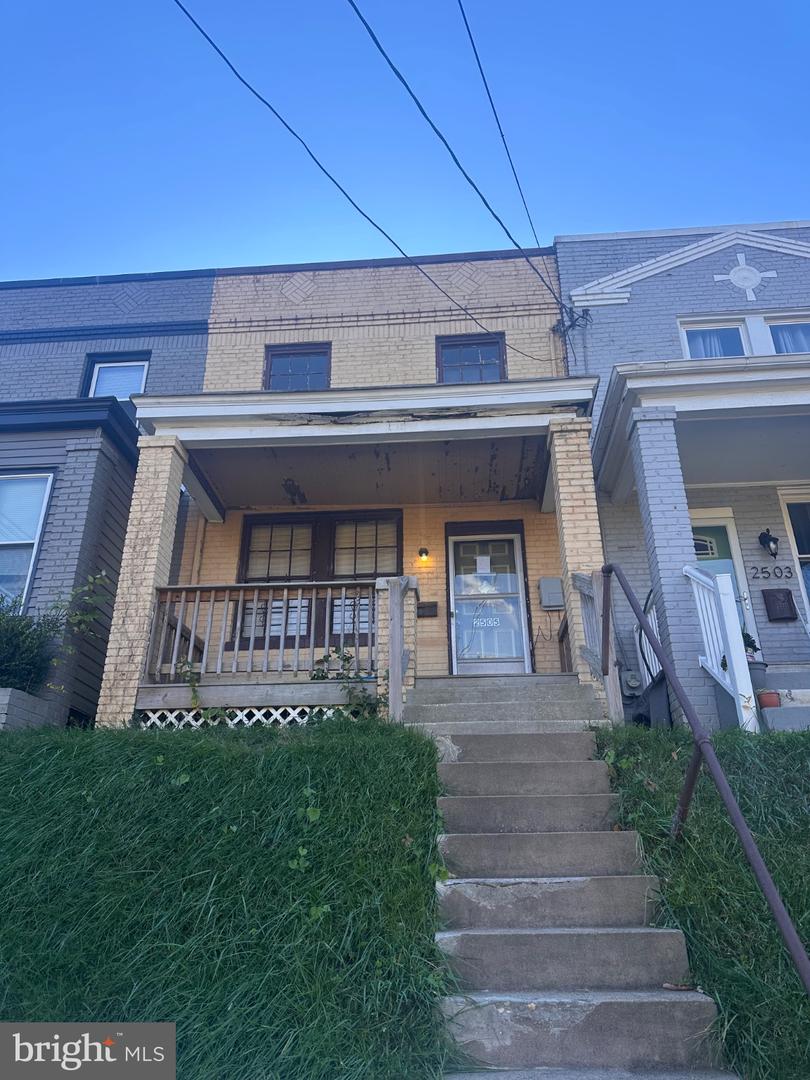 2505 Fairlawn Avenue SE, Washington