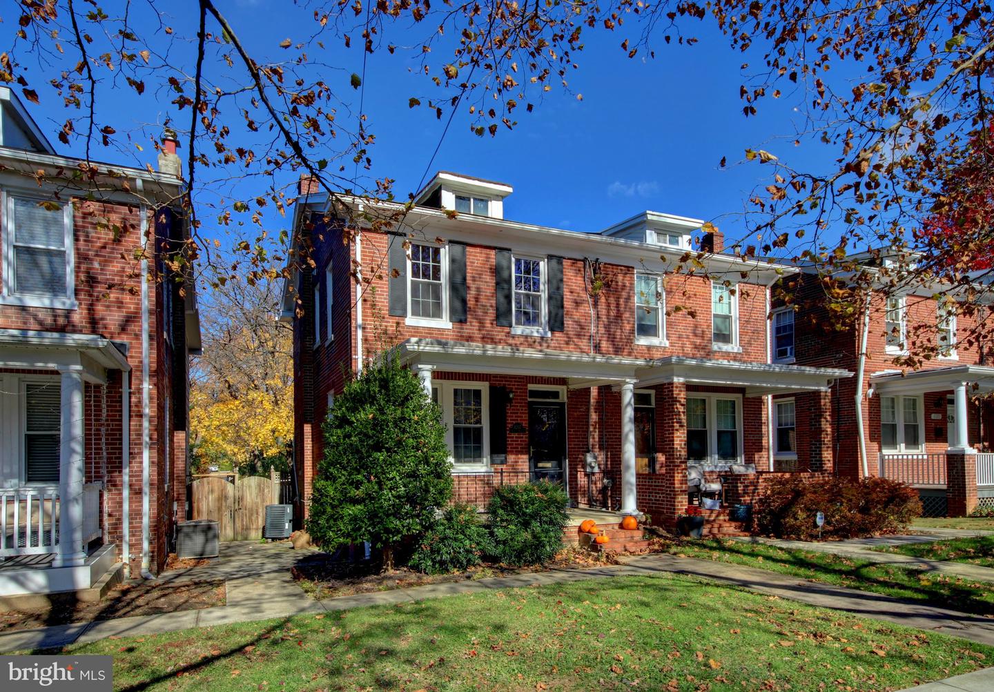 4207 Jenifer Street NW, Washington