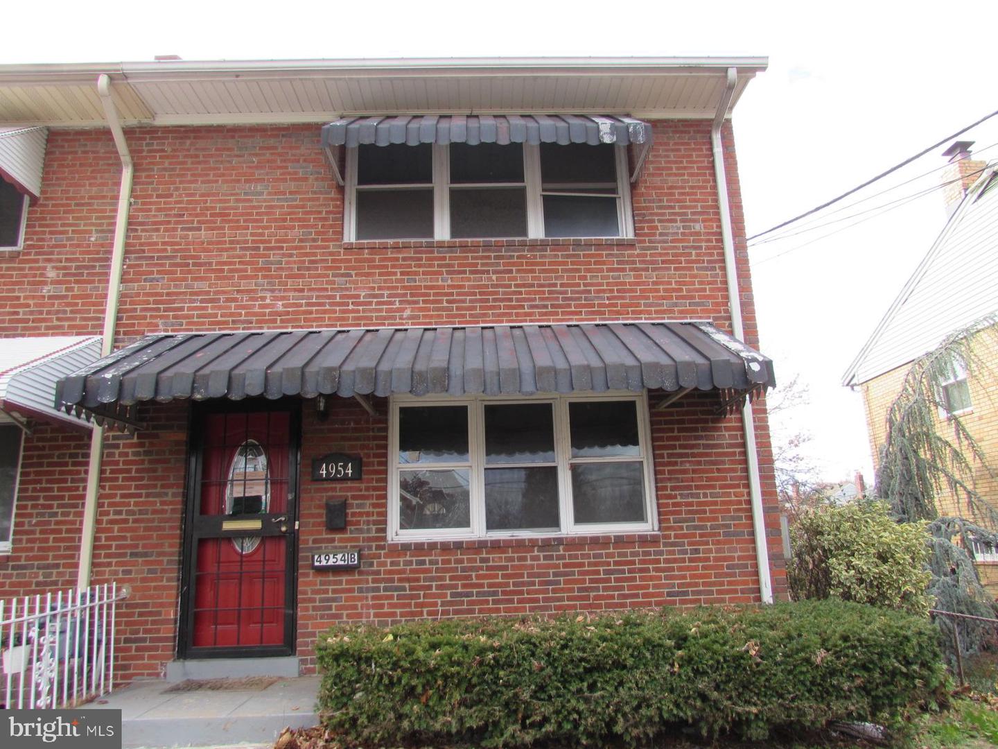 4954 8th Street NE