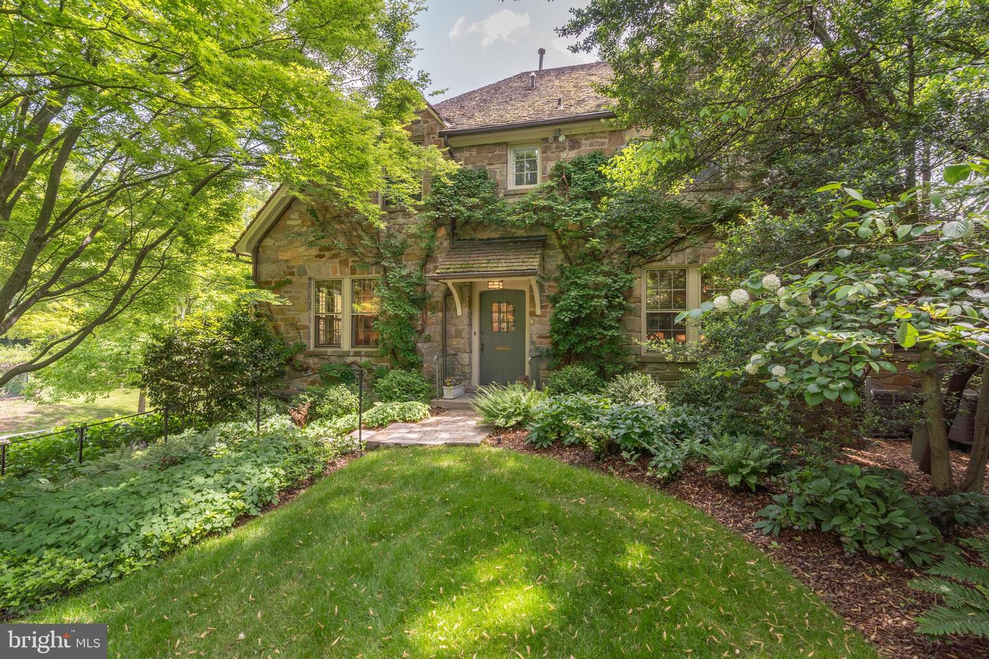 2323 Porter Street NW, Washington