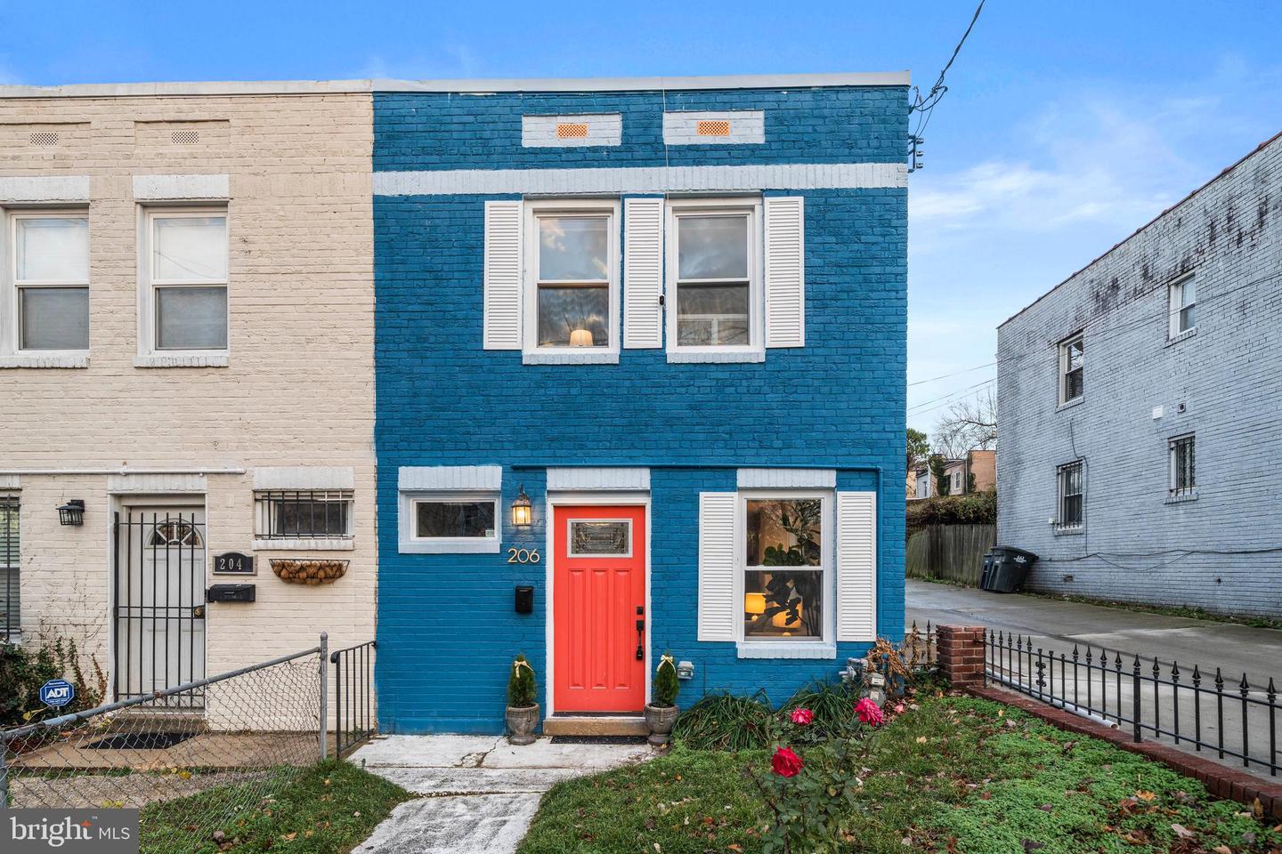 206 34th Street SE, Washington