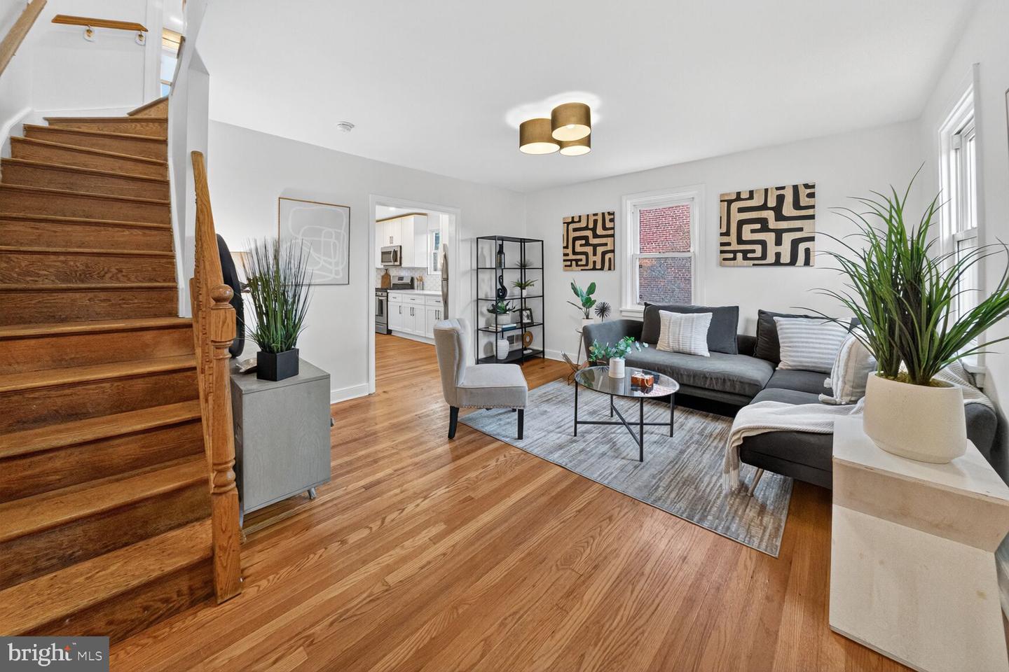 832 Delafield Street NE, Washington