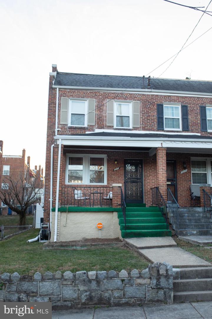 3913 Q Street SE, Washington