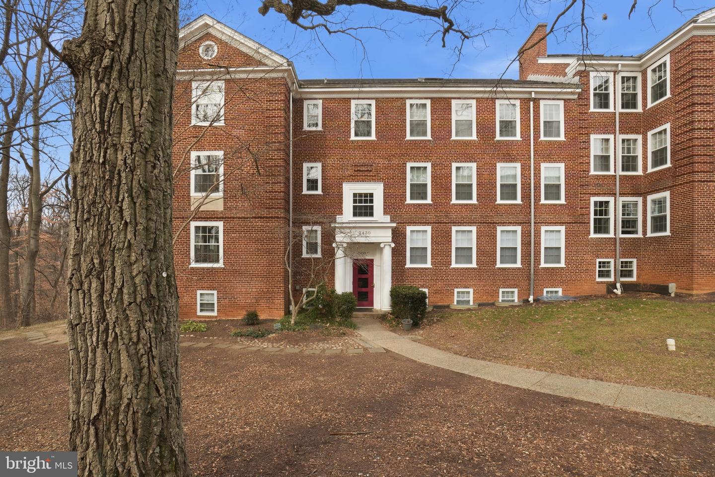3430 39th Street NW #700, Washington