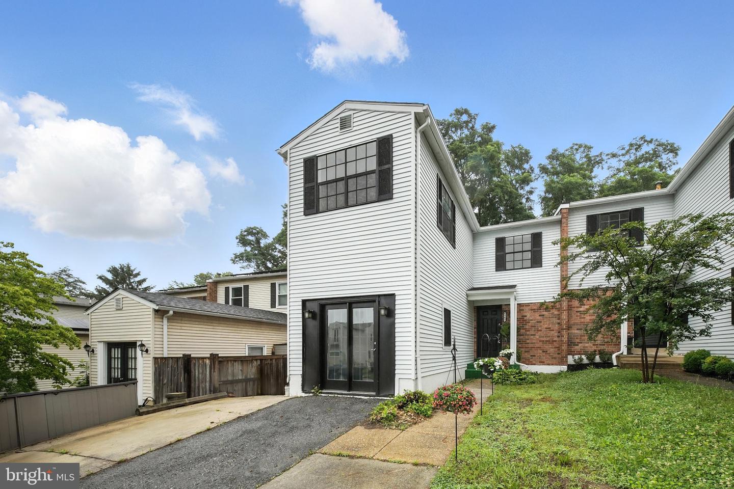 4362 Varnum Place NE