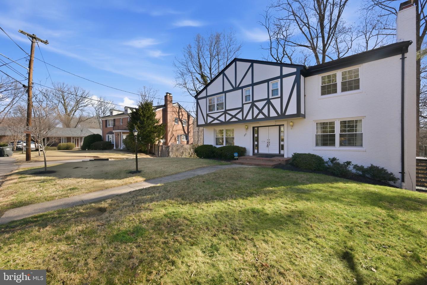 2827 Ellicott Street NW, Washington