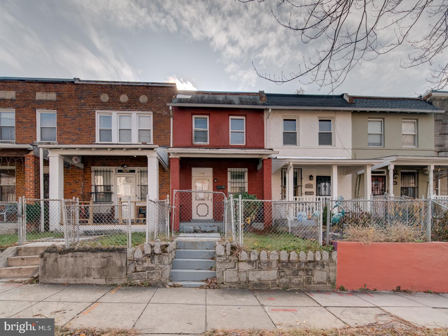 1709 L Street NE, Washington