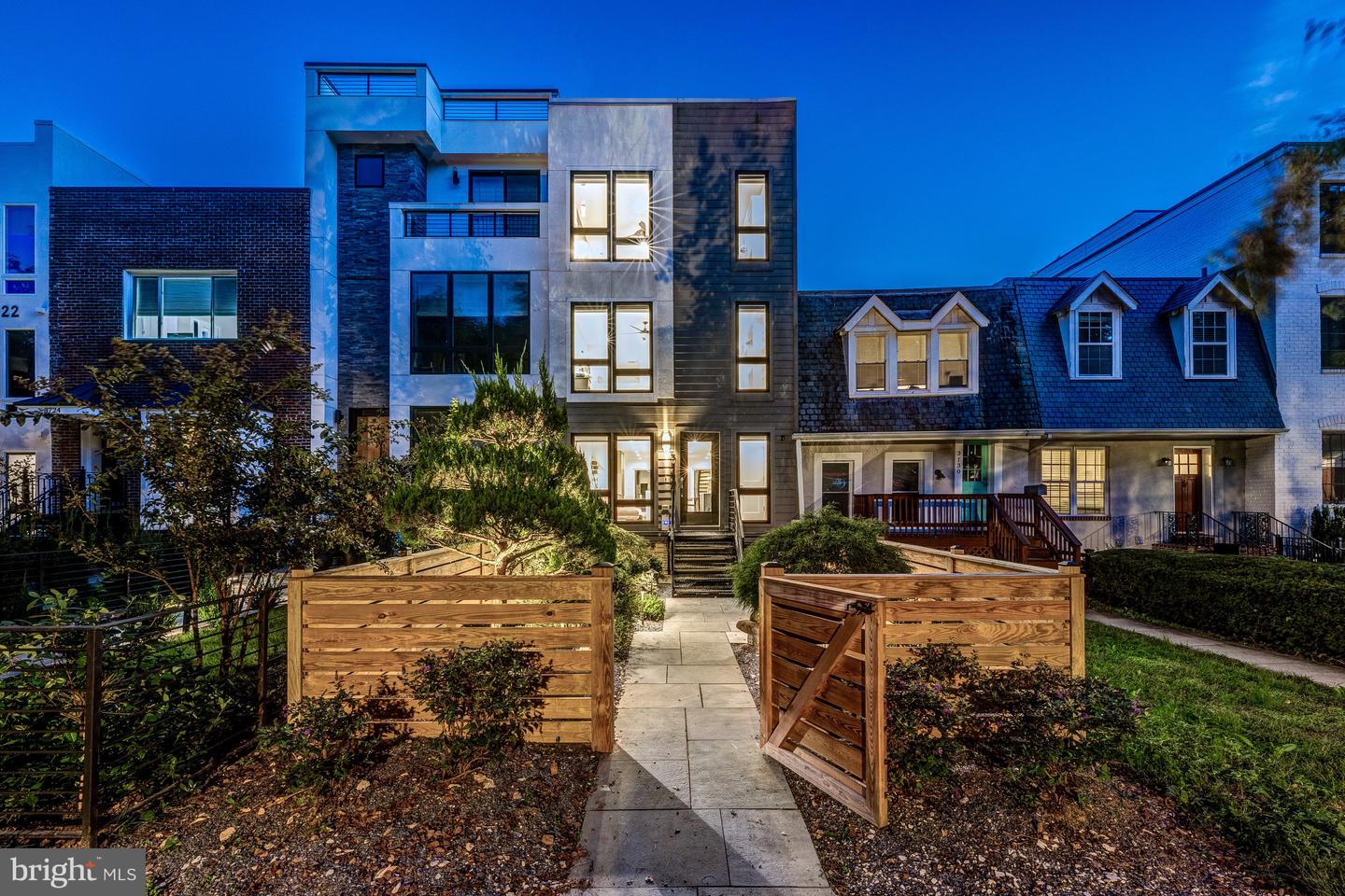 3728 R Street NW, Washington