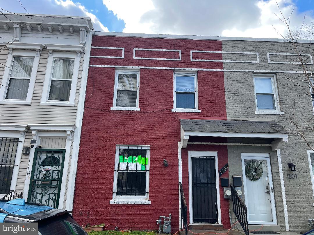 1609 Gales Street NE