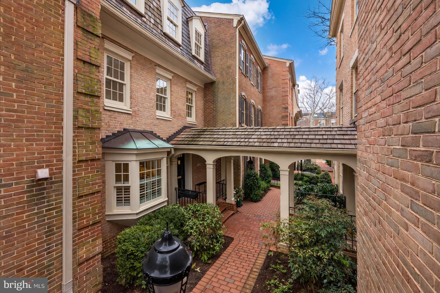 4342 Westover Place NW, Washington