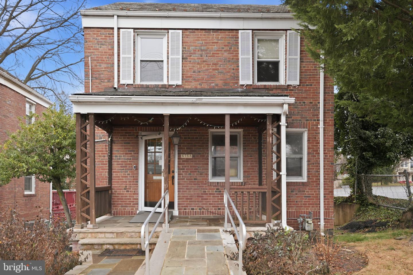 6758 Eastern Avenue NW, Washington