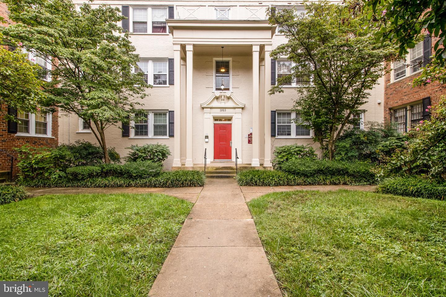 3923 Pennsylvania Avenue SE #201