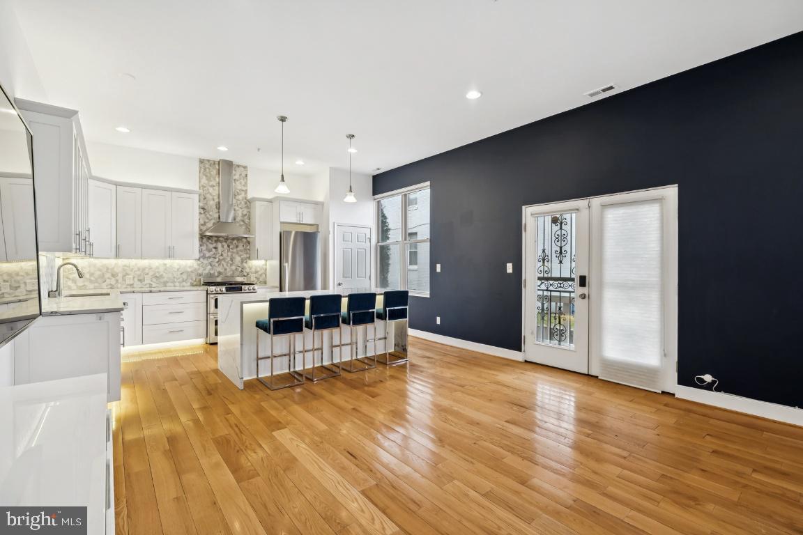 423 18th Street NE #7, Washington