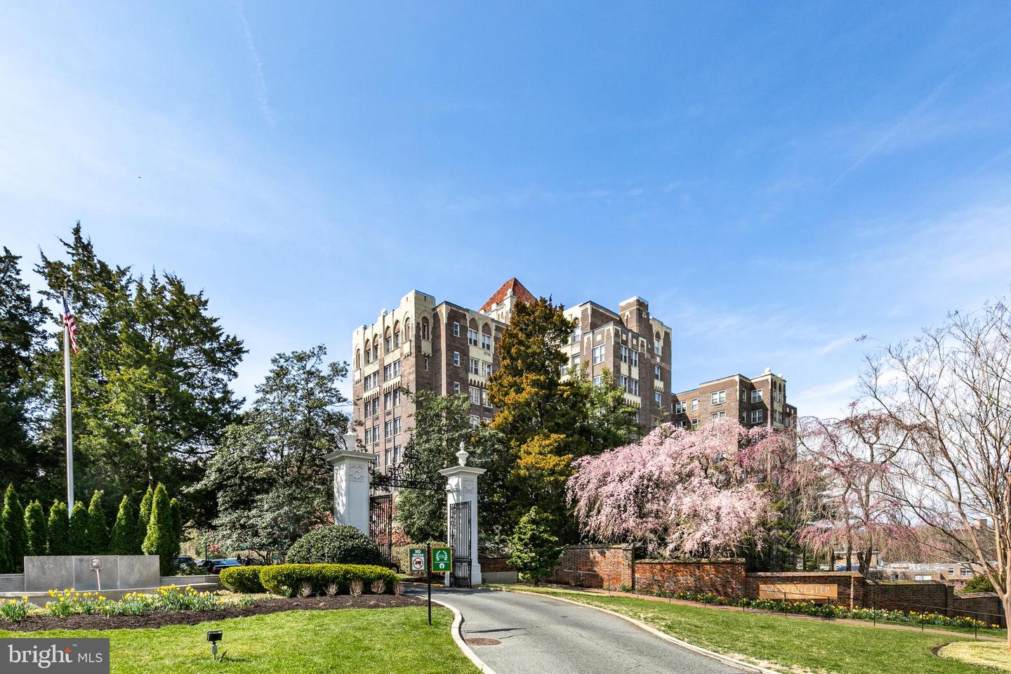 4000 Cathedral Avenue NW #134b