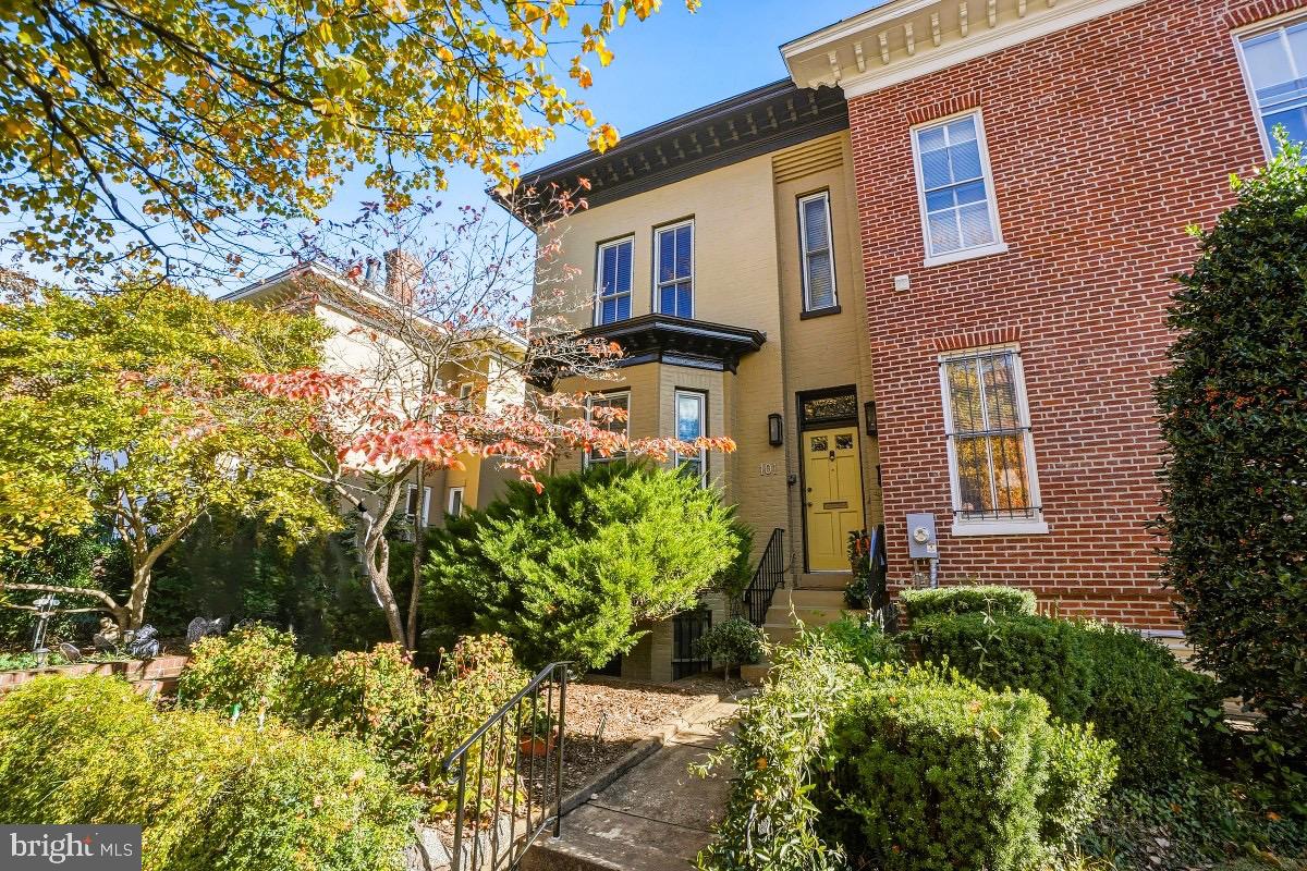 101 6th Street NE, Washington